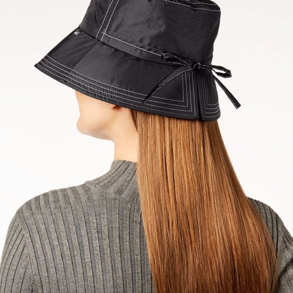 NEW Totes Ribbon Bow Black Rain Hat - Picture 1 of 5